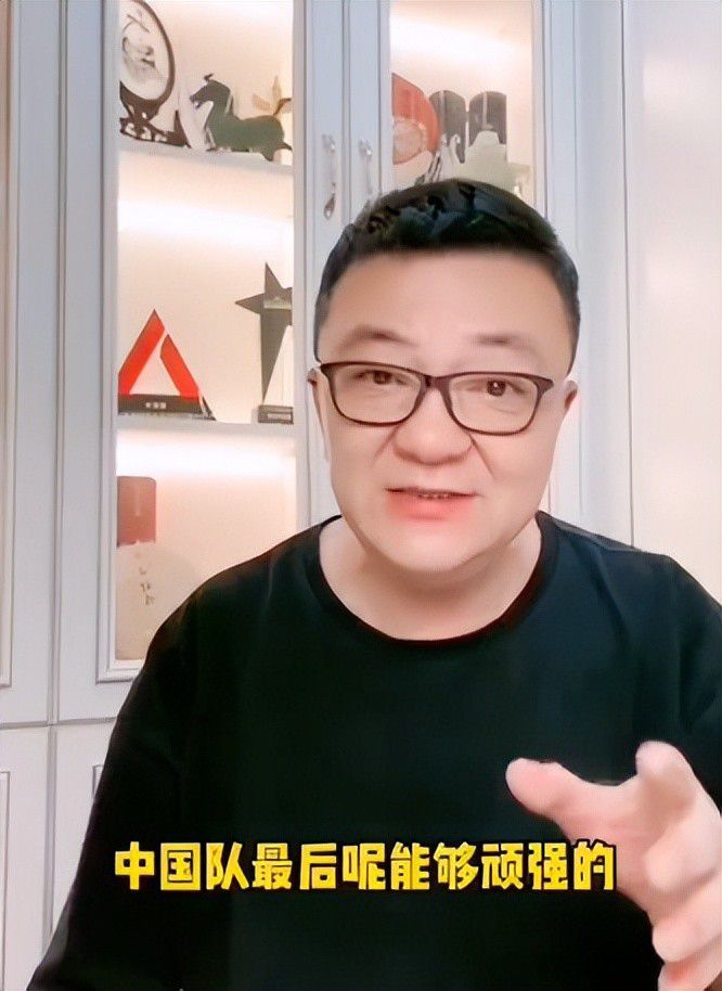 西甲是世界足坛财政限制最严格的联赛之一，为改善许多俱乐部负债累累的情况，西甲主席特巴斯牵头制定了相关规则，使俱乐部的财务状况可以持续运营，但代价是西甲很难再以高价买人。